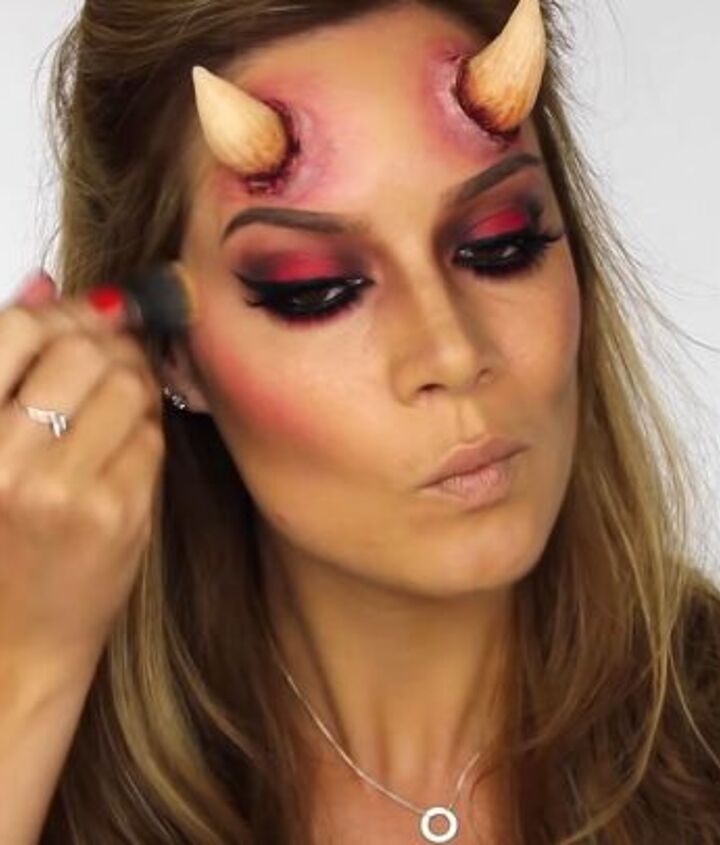 Devil Make-Up Set with Horns